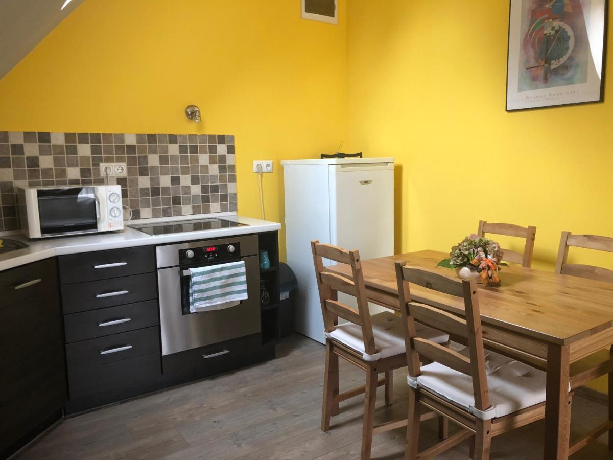 Tulipan Villa Panzio Szolnok Exteriér fotografie